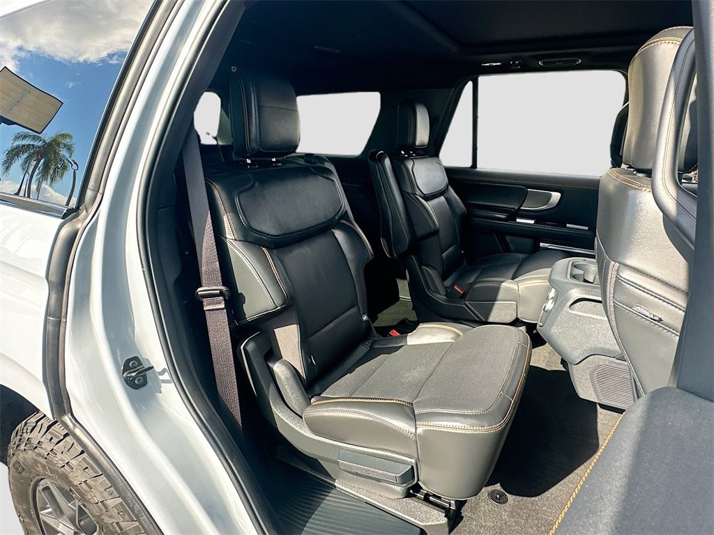 Used 2025 Ford Expedition Tremor image 30