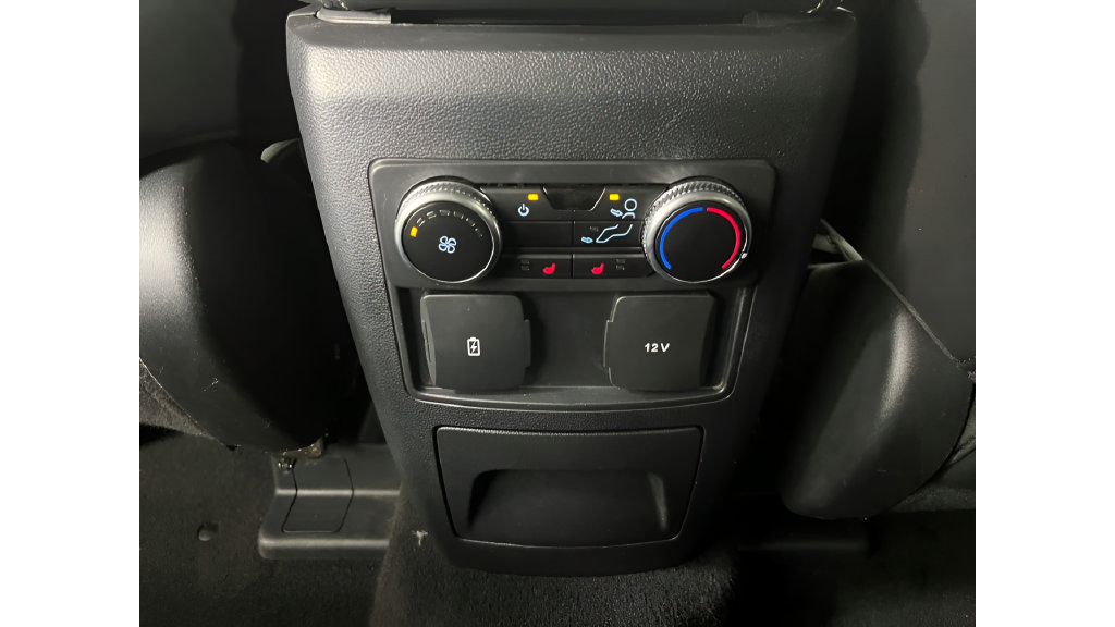 Used 2024 Ford Explorer Limited AWD/4WD image 25