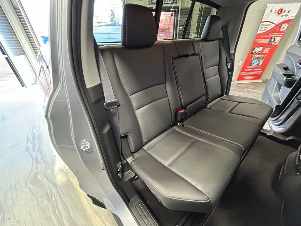 Used 2025 Honda Ridgeline RTL image 4