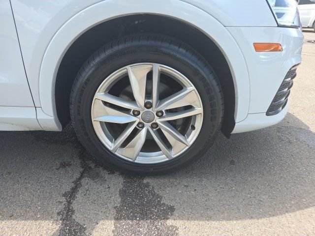 Used 2018 Audi Q3 2.0T Premium w/ Convenience Package AWD/4WD image 47