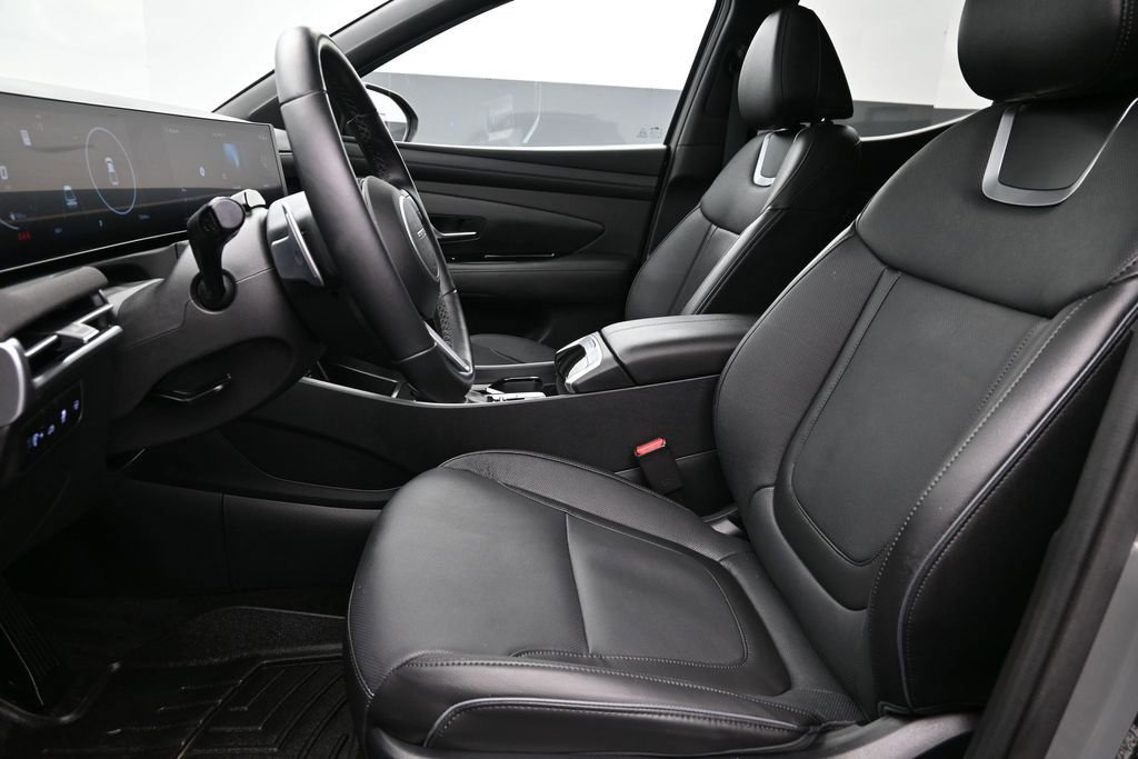 Certified 2025 Hyundai Santa Cruz Limited AWD/4WD image 10