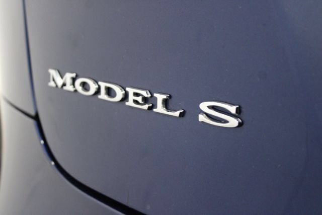 Used 2015 Tesla Model S 70D AWD/4WD image 11
