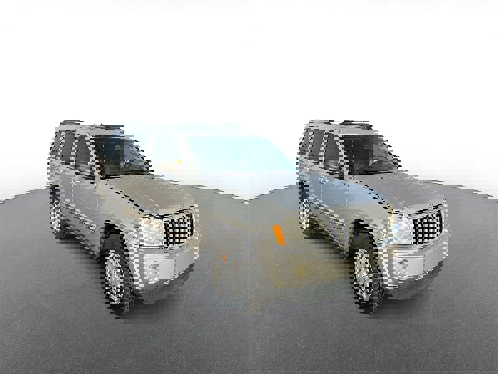 Used 2007 Jeep Grand Cherokee Laredo w/ Sun/Sound Group image 2