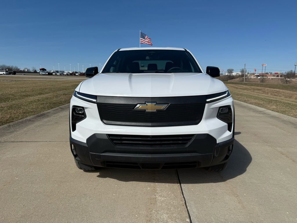 Used 2025 Chevrolet Silverado EV W/T image 9