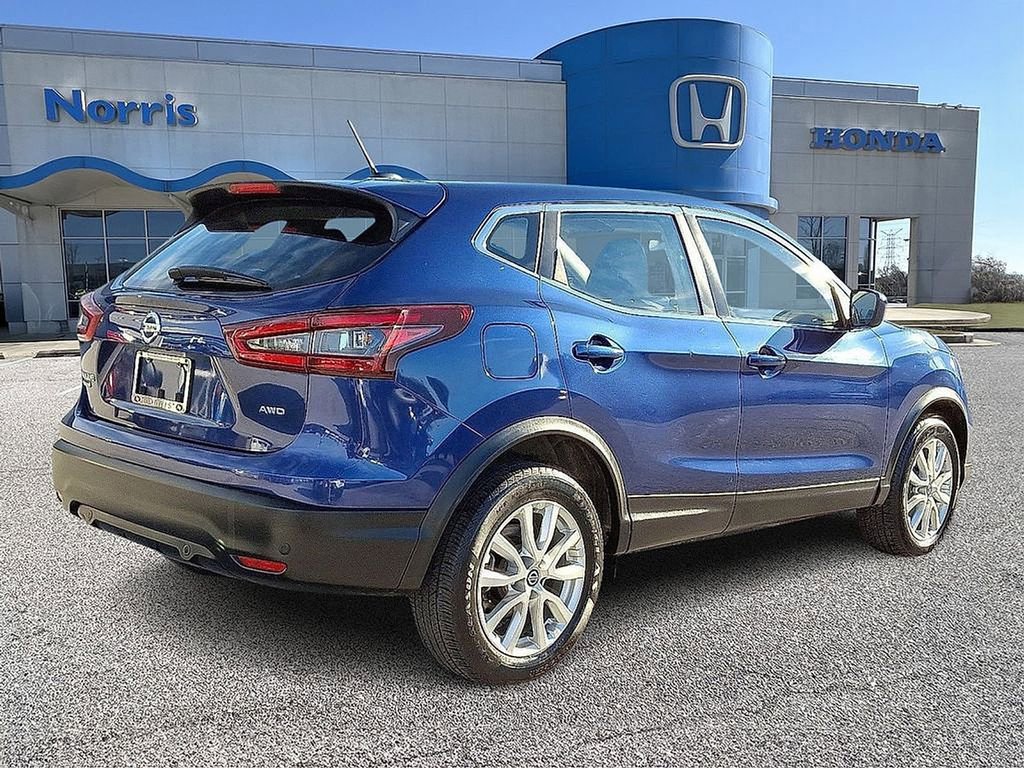 Used 2022 Nissan Rogue Sport S image 4