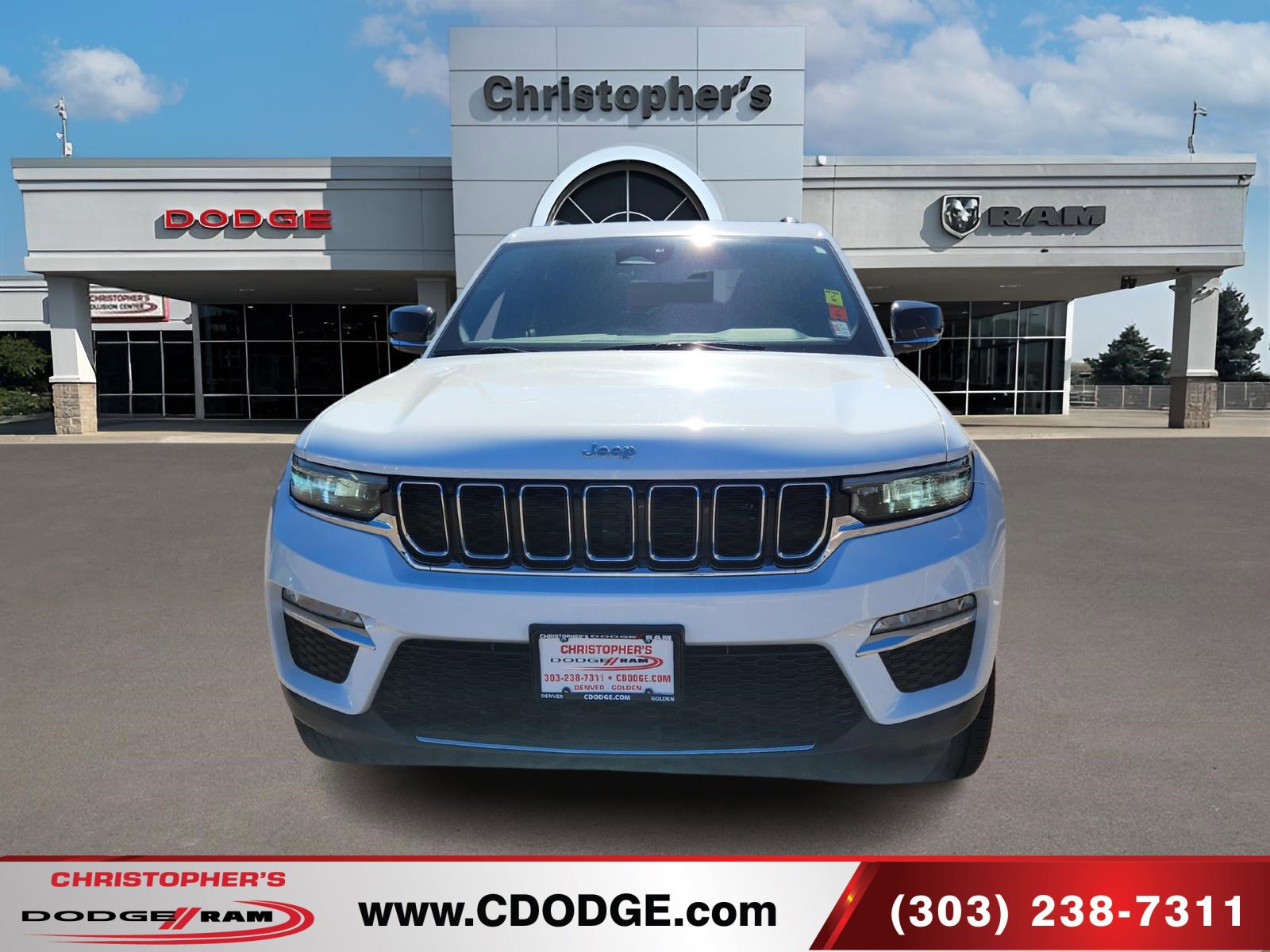Used 2024 Jeep Grand Cherokee Limited image 8