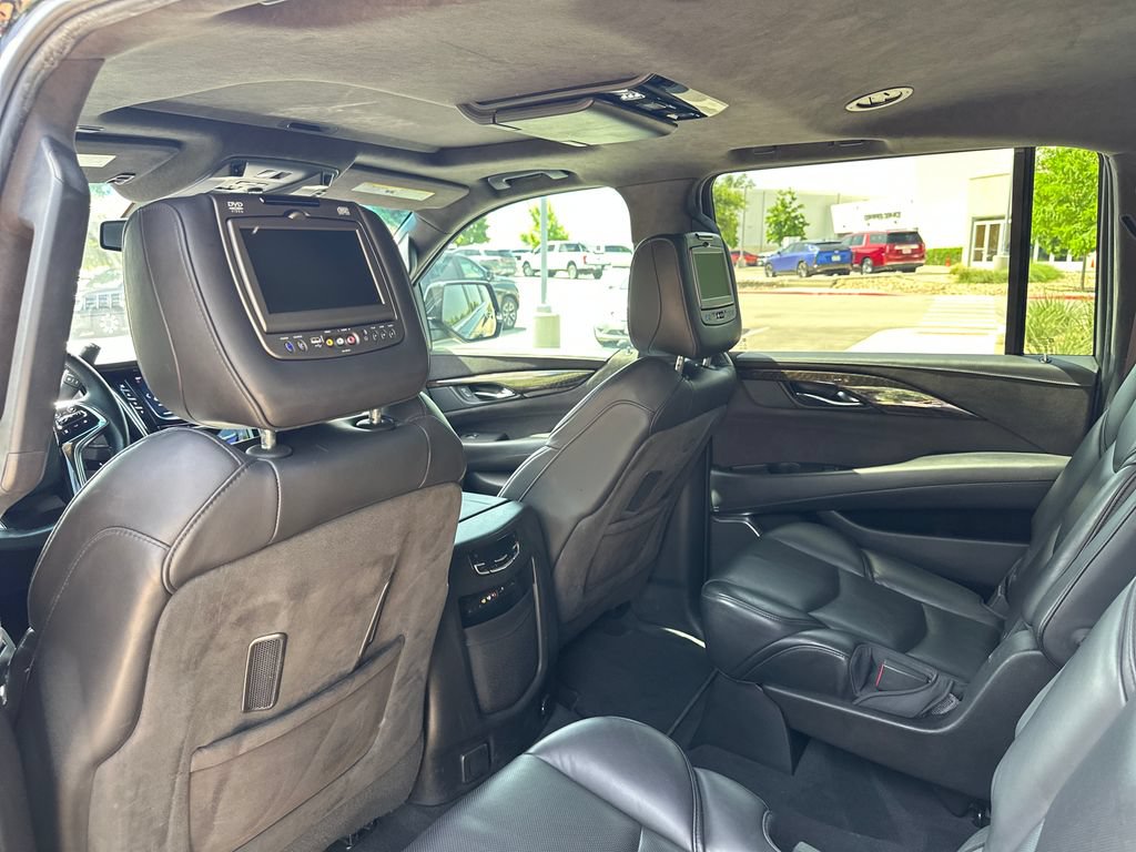 Used 2016 Cadillac Escalade ESV Platinum AWD/4WD image 37