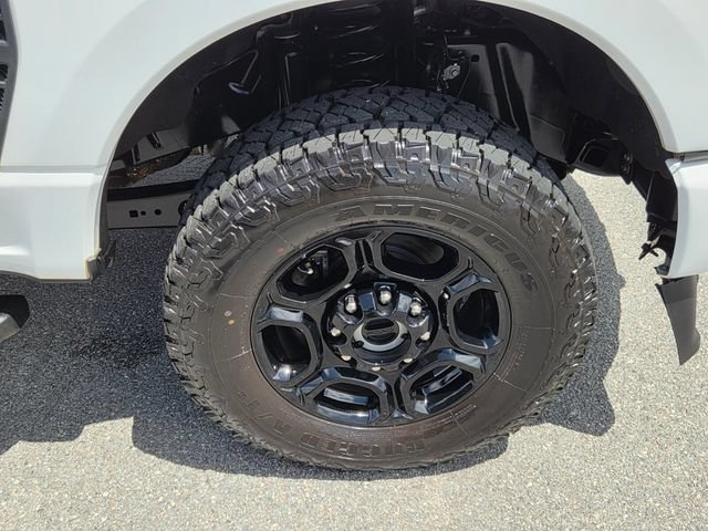 Used 2024 Ford F250 XL w/ STX Appearance Package AWD/4WD image 16