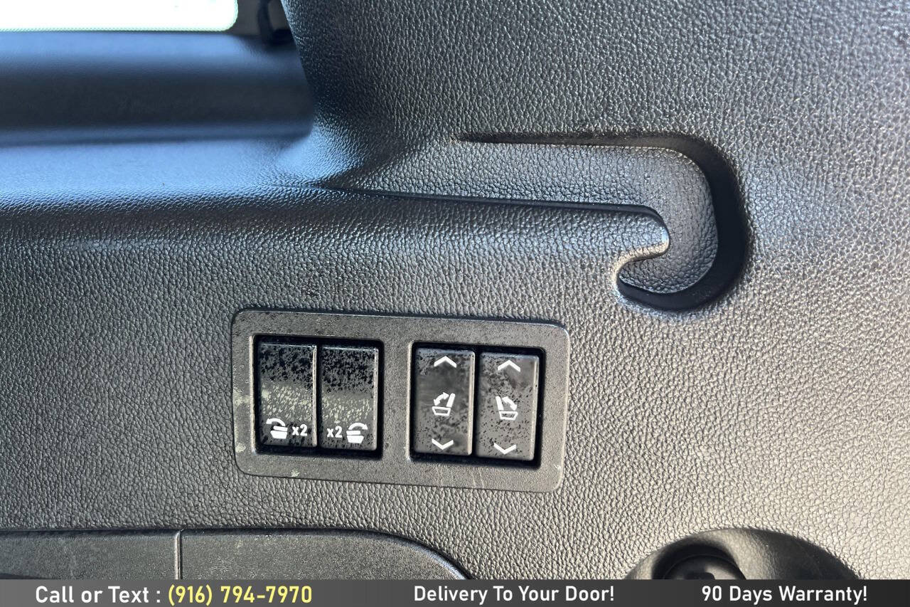 Used 2015 Cadillac Escalade ESV Premium AWD/4WD image 13