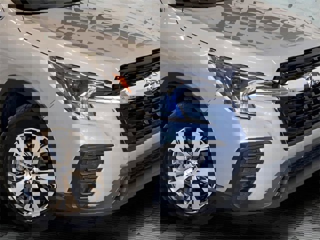 Used 2024 Subaru Ascent Premium w/ Convenience Package image 31