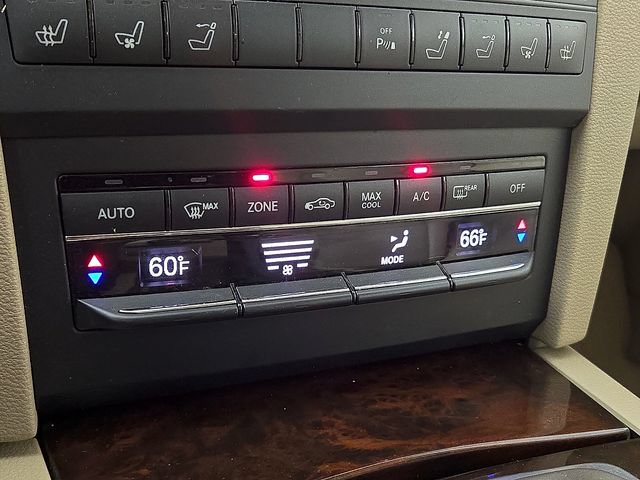 Used 2013 Mercedes-Benz E 350 Cabriolet image 16