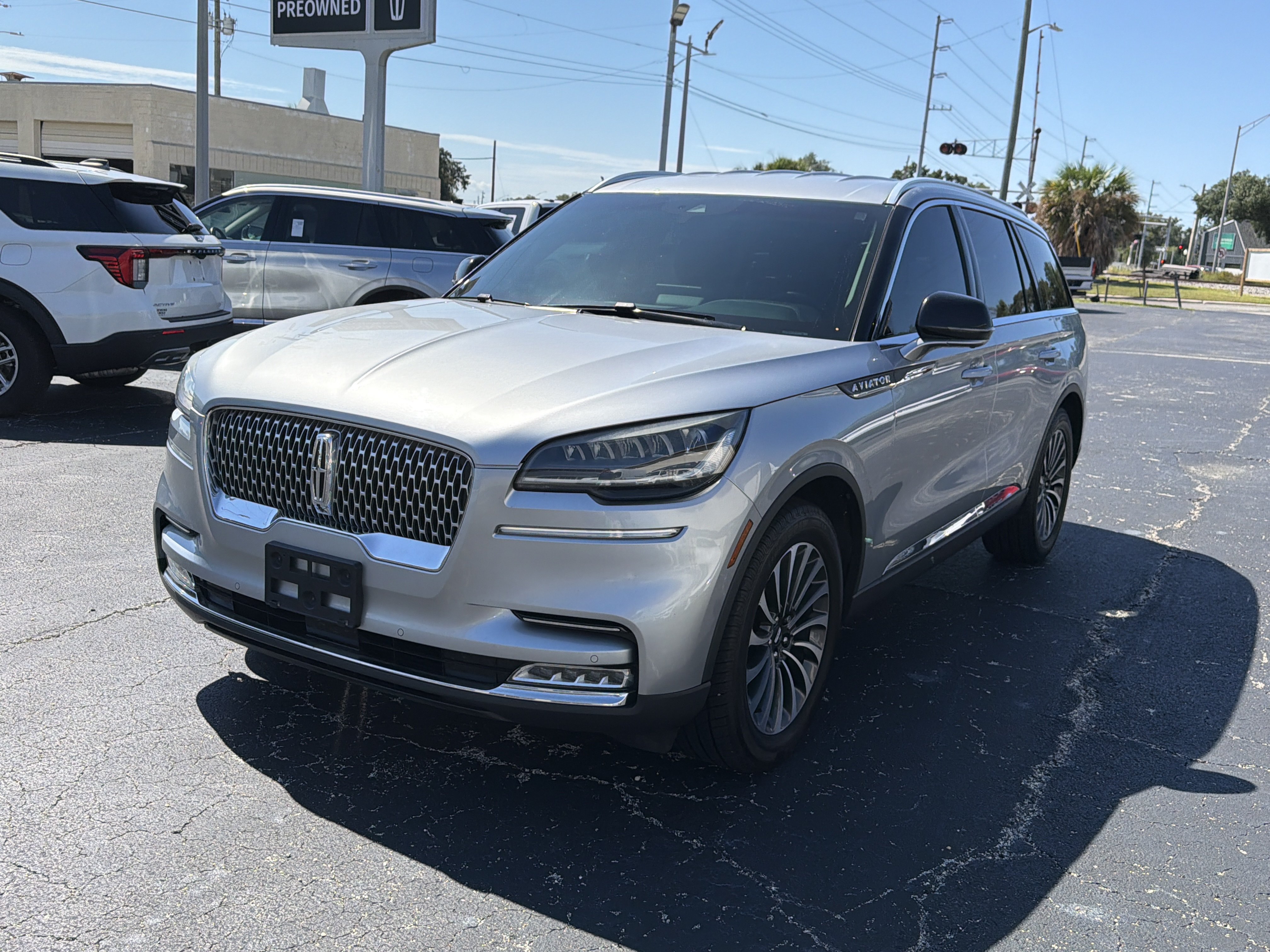 Certified 2020 Lincoln Aviator Reserve w/ Elements Package Plus RWD image 7