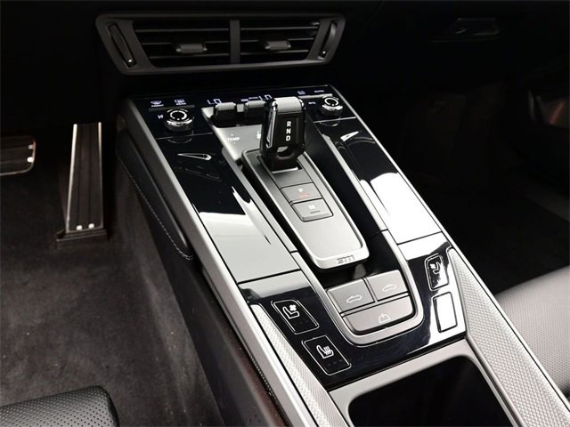 Used 2025 Porsche 911 Carrera image 12