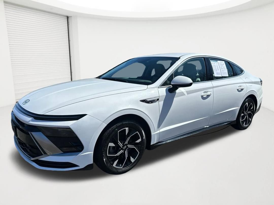 Certified 2024 Hyundai Sonata SEL FWD image 1