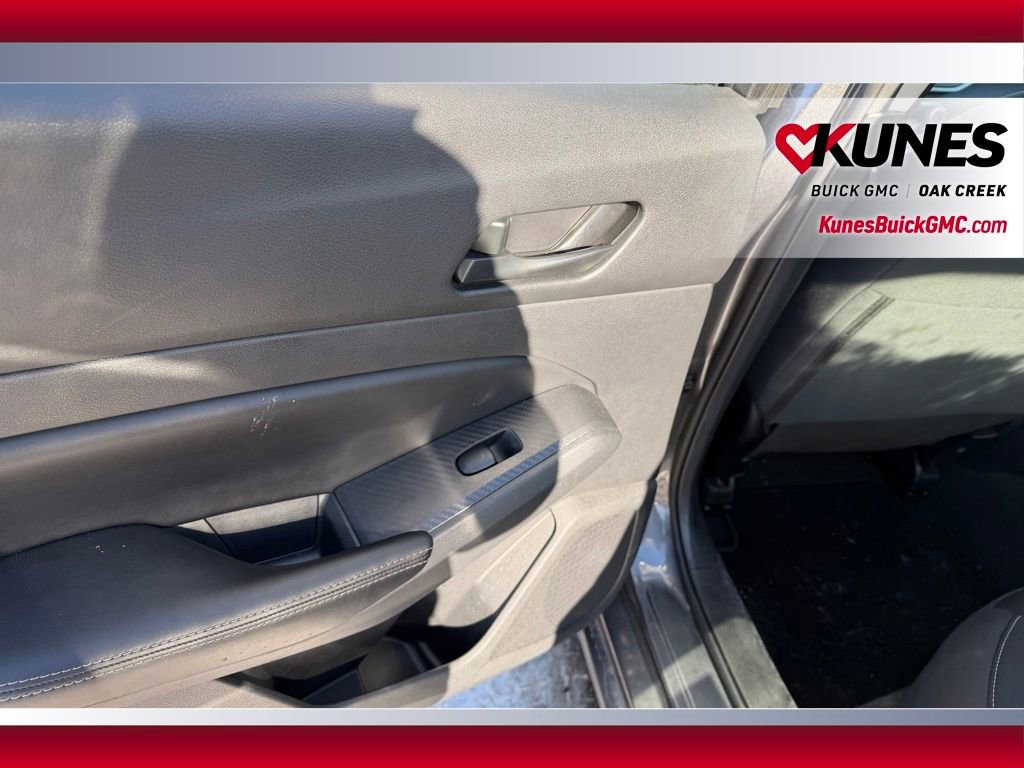 Used 2024 Nissan Altima 2.5 SV image 9