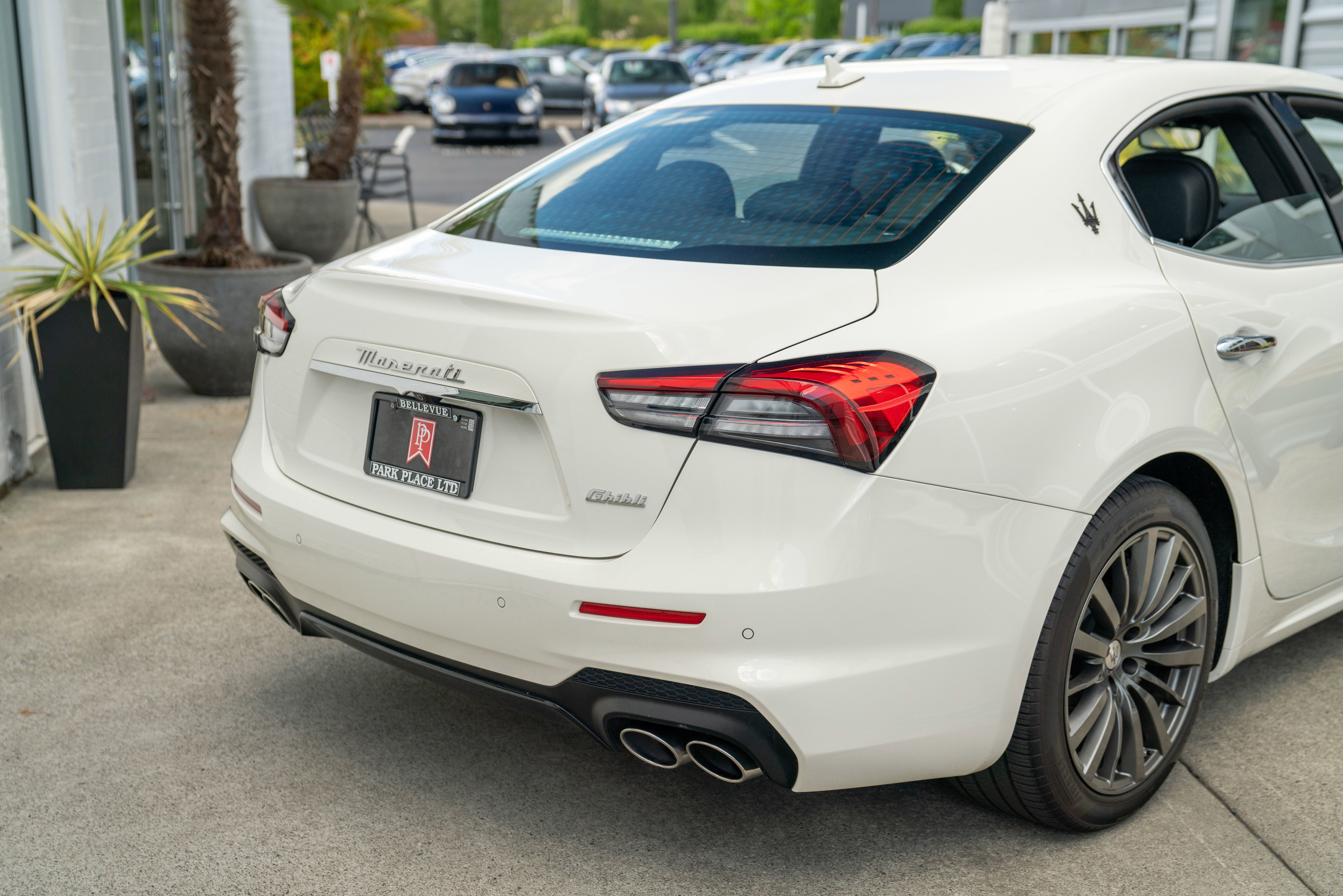 Used 2022 Maserati Ghibli Modena image 7