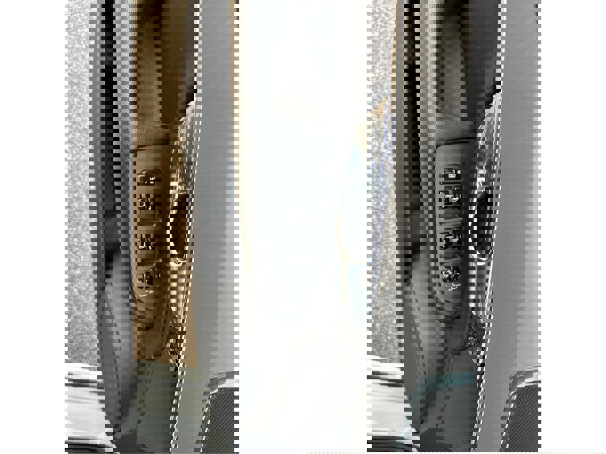 Used 2022 Volvo XC90 T5 Momentum w/ Protection Package Premier image 37