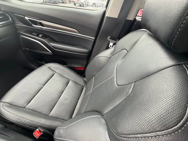Used 2022 Kia Telluride EX image 10