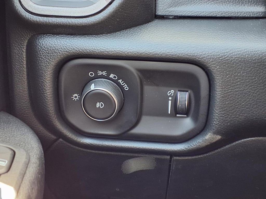 New 2026 RAM 5500 Tradesman AWD/4WD image 17