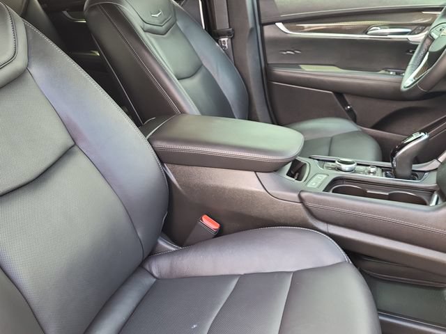Certified 2024 Cadillac XT6 Sport w/ Technology Package AWD/4WD image 13