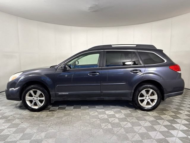 Used 2013 Subaru Outback 2.5i Limited w/ Moonroof Pkg AWD/4WD video 3