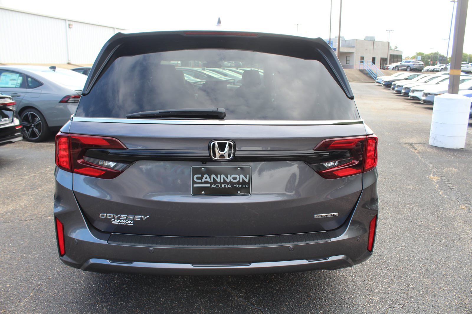 New 2027 Honda Odyssey Touring image 4