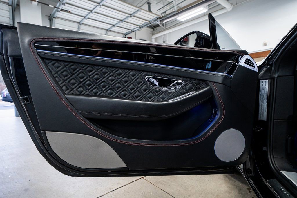 Used 2020 Bentley Continental GT image 31