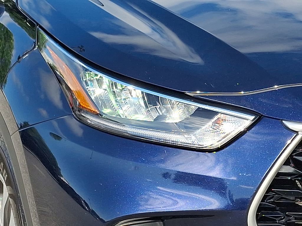 Used 2020 Toyota Highlander XLE AWD/4WD image 9