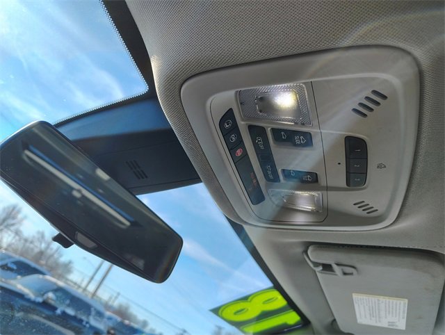 Used 2018 Chevrolet Traverse LT image 31