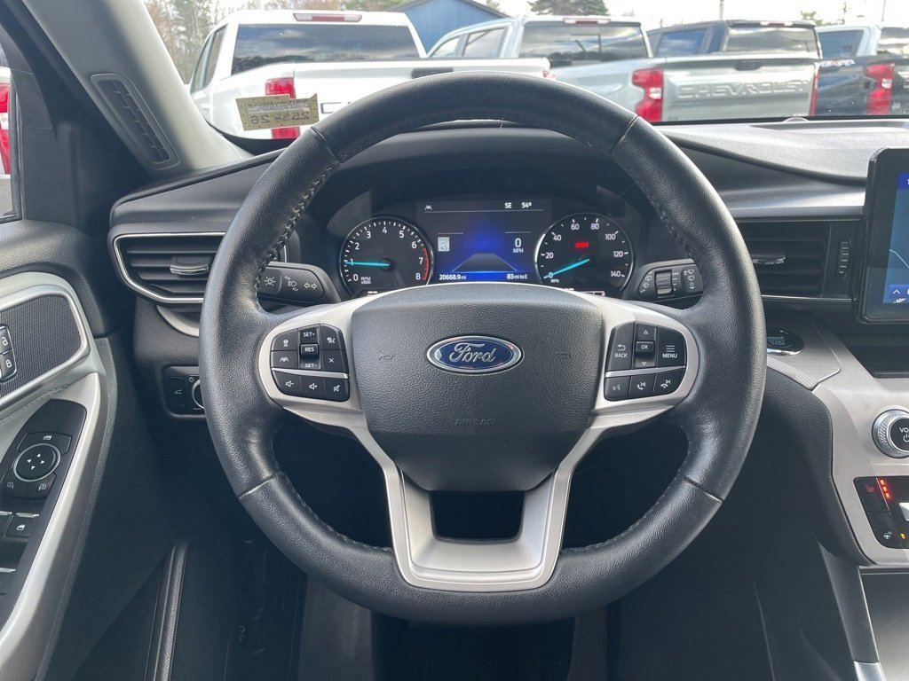 Used 2023 Ford Explorer XLT w/ Equipment Group 202A image 12
