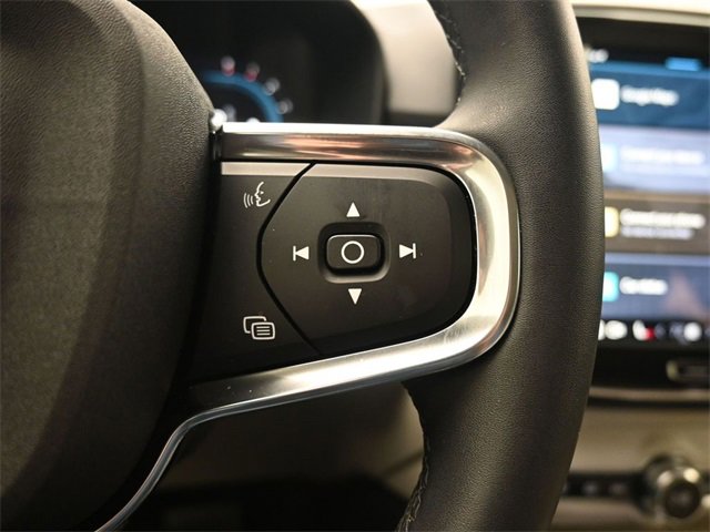 Used 2023 Volvo XC40 B5 Plus w/ Driver Assist Package image 24