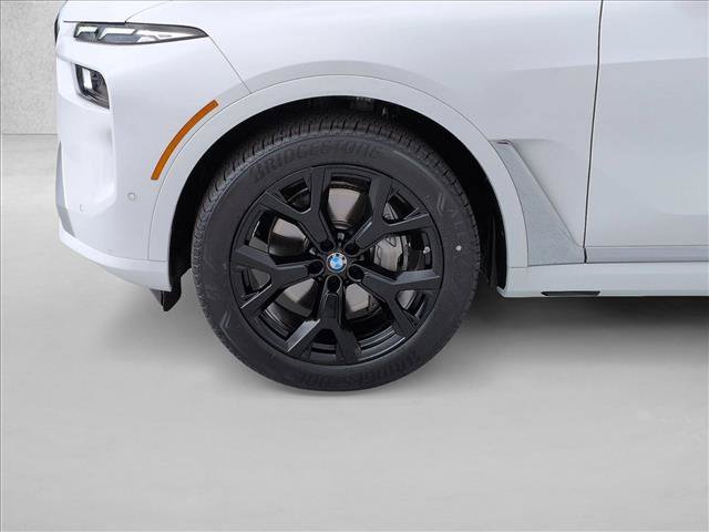 Used 2025 BMW X7 xDrive40i w/ Premium Package AWD/4WD image 26