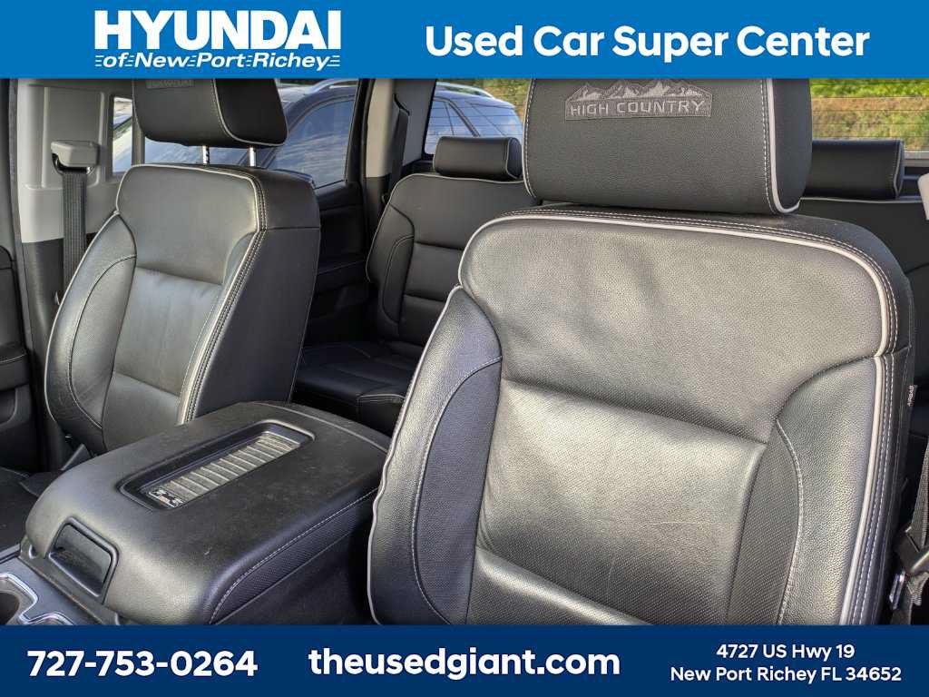 Used 2018 Chevrolet Silverado 1500 High Country RWD image 3