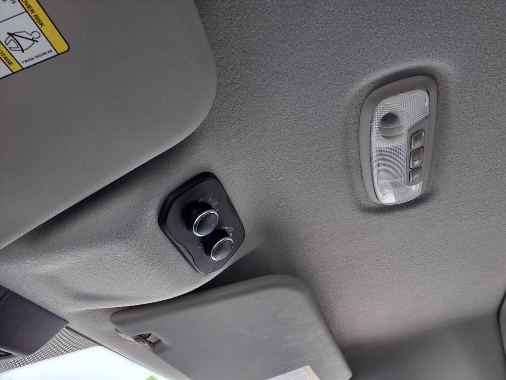 Used 2020 Ford Transit 350 XLT image 9