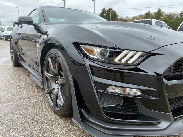 Used 2022 Ford Mustang Shelby GT500 w/ Carbon Fiber Track Pack RWD image 11