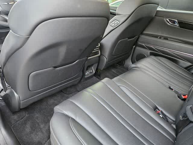 Used 2025 Genesis GV80 2.5T Standard AWD/4WD image 14