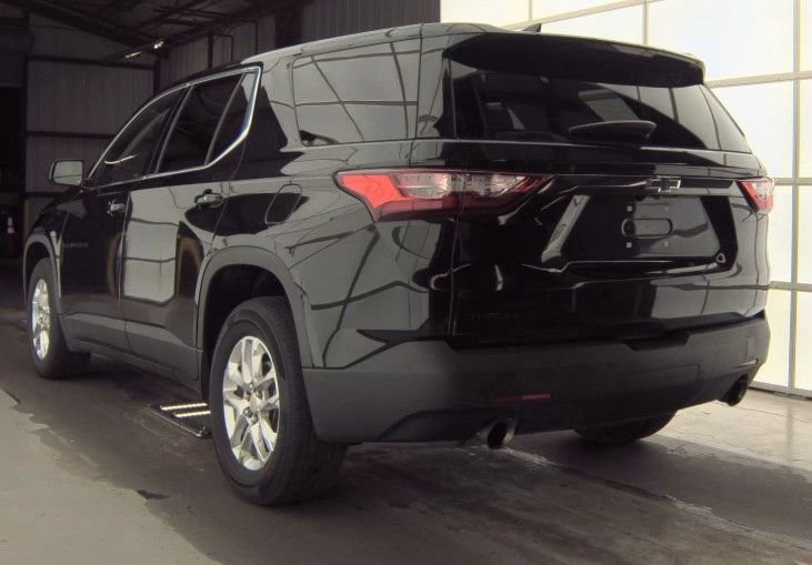 Used 2019 Chevrolet Traverse LS w/ LPO, Blackout Package image 4