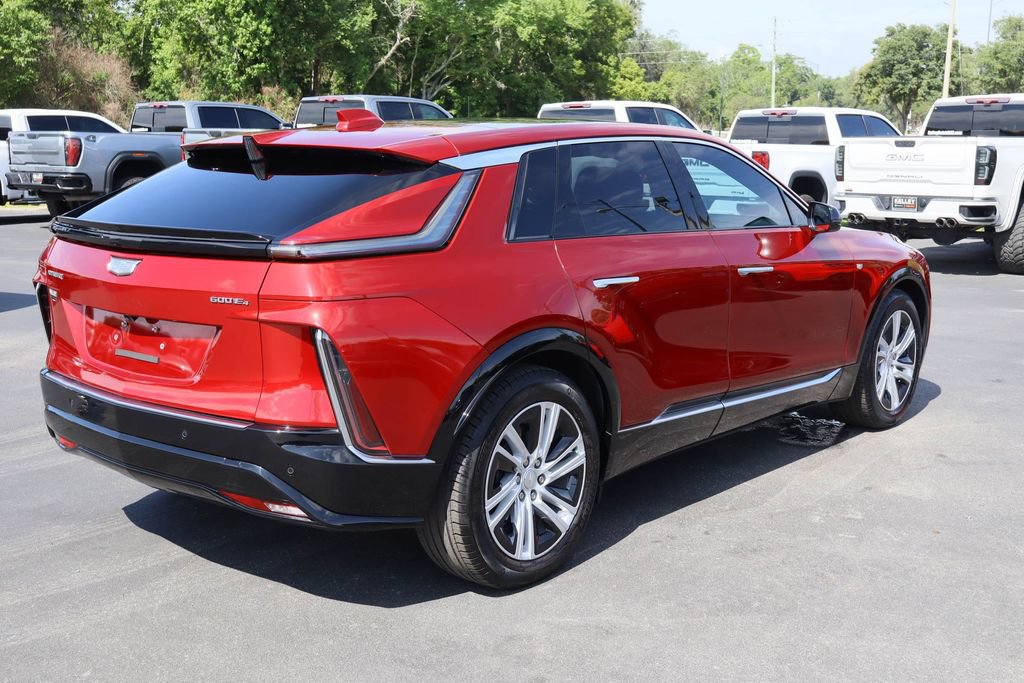 Certified 2024 Cadillac Lyriq Tech AWD/4WD image 9