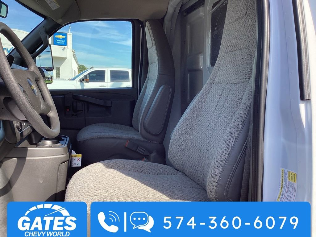 New 2025 Chevrolet Express 3500 Work Van w/ Power Convenience Package image 5