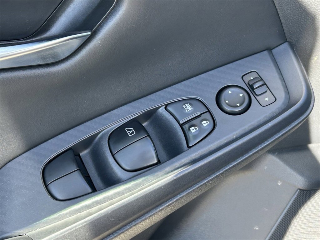 Used 2020 Nissan Sentra S image 24