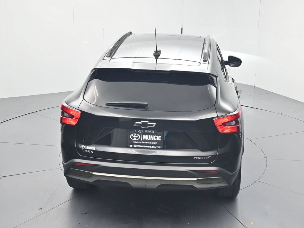 Used 2024 Chevrolet Trax ACTIV w/ Sunroof Package FWD image 53