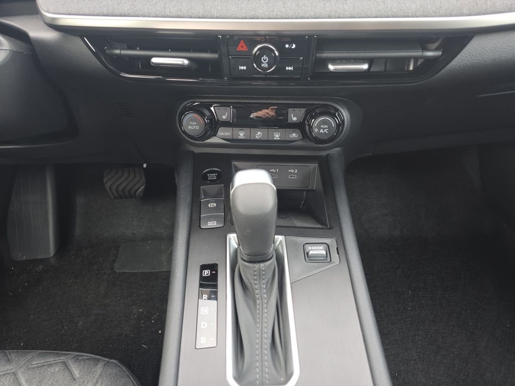 New 2026 Nissan Kicks SV w/ SV Premium Package AWD/4WD image 11