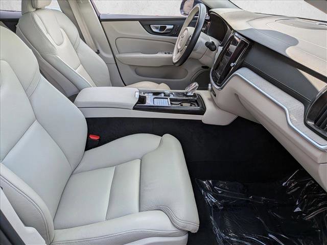 Used 2022 Volvo S60 T8 Inscription w/ Advanced Package image 21