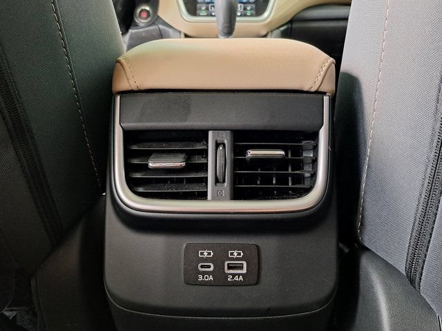 Used 2023 Subaru Outback Premium AWD/4WD image 28