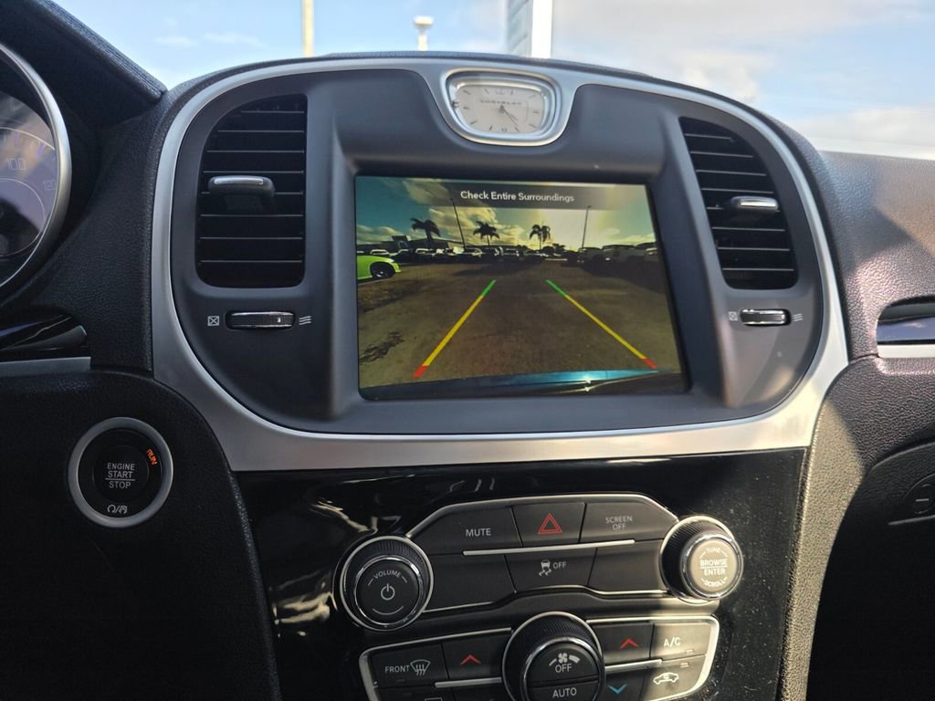 Used 2023 Chrysler 300 Touring w/ Sport Appearance Package image 29