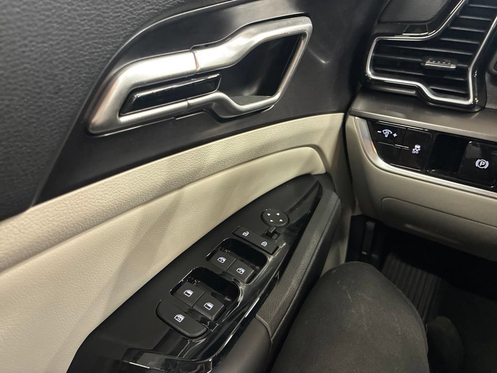 Certified 2023 Kia Sportage EX FWD image 27