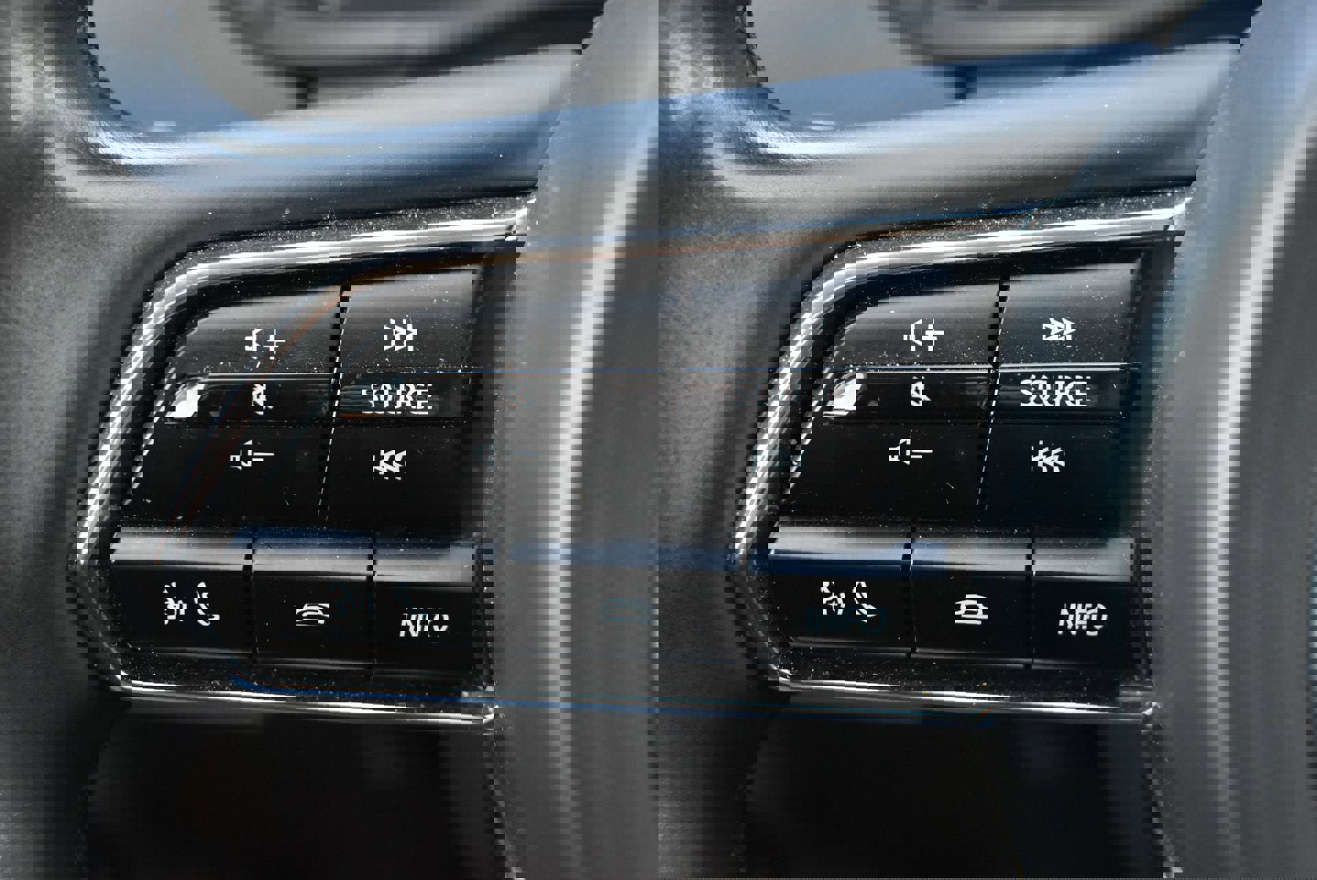 Used 2025 MAZDA CX-90 3.3 Turbo w/ Preferred Package AWD/4WD image 22