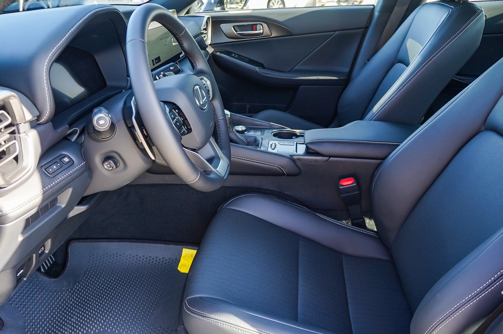 Certified 2026 Lexus IS 350 F Sport RWD image 21