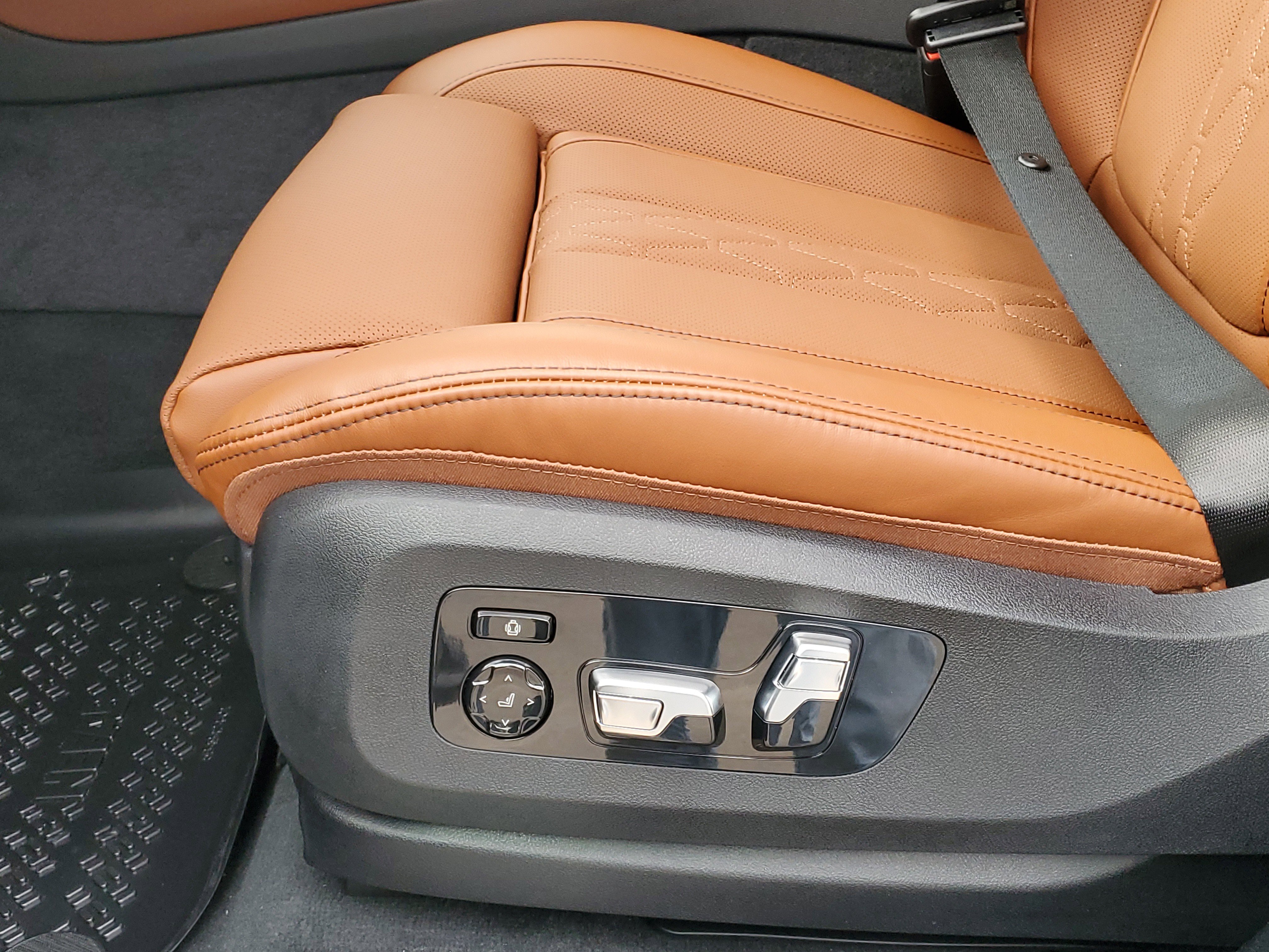 New 2026 BMW X5 M60i image 9