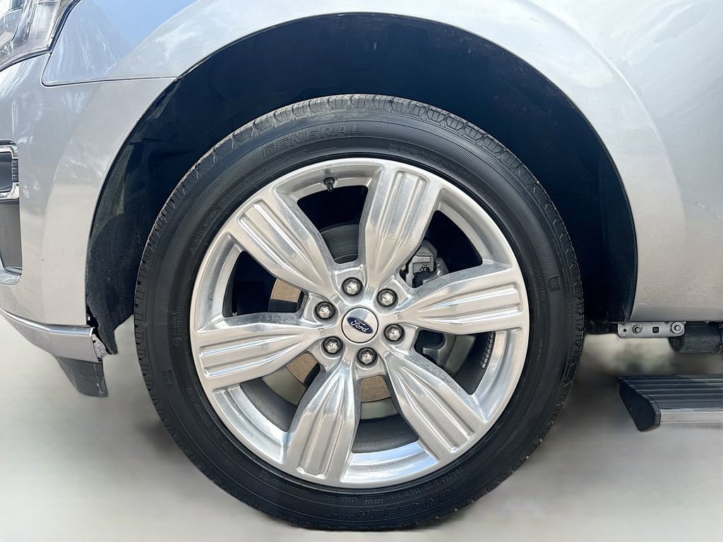 Used 2023 Ford Expedition Platinum RWD image 34